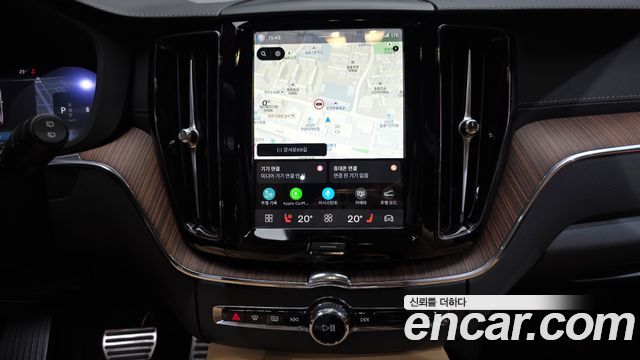 Volvo XC60 2025 — photo 20