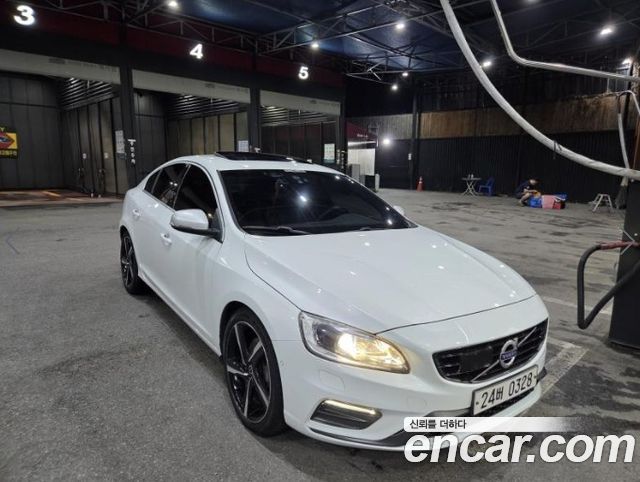 Volvo S60 2016 — photo 2