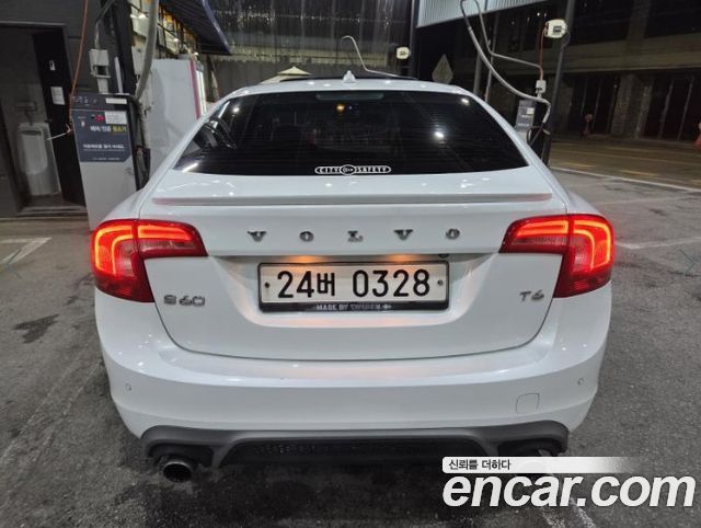 Volvo S60 2016 — photo 5