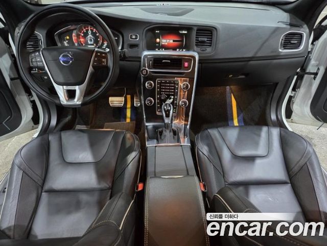 Volvo S60 2016 — photo 7