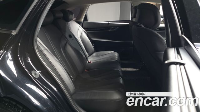 Genesis G80 2021 — photo 18