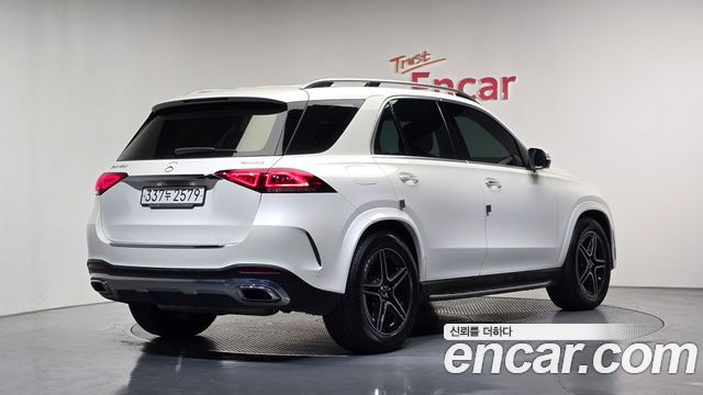Mercedes-Benz GLE-Class 2019 — photo 2