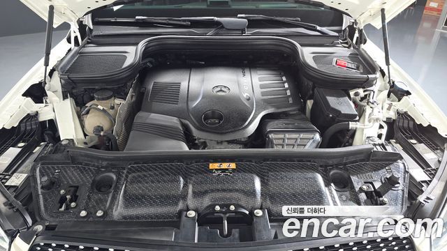 Mercedes-Benz GLE-Class 2019 — photo 6