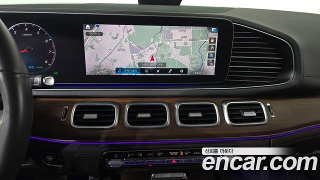 Mercedes-Benz GLE-Class 2019 — photo 18