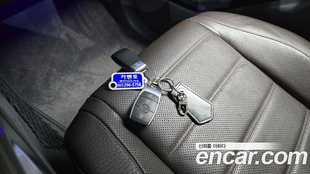Mercedes-Benz GLE-Class 2019 — photo 21
