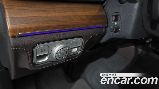 Mercedes-Benz GLE-Class 2019 — photo 26
