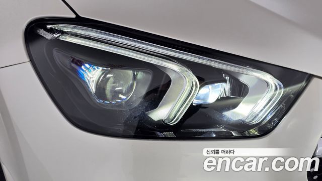 Mercedes-Benz GLE-Class 2019 — photo 8