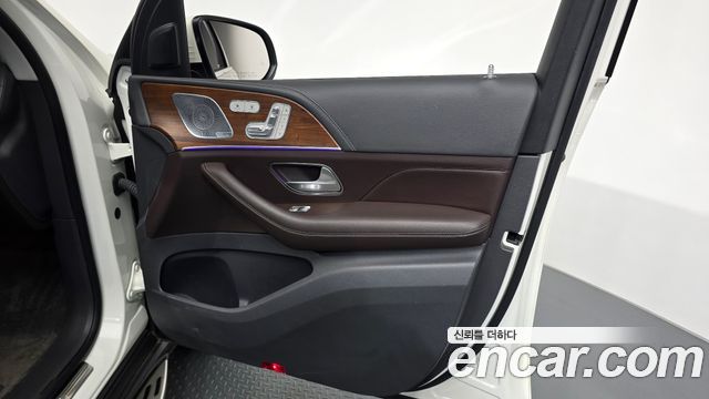 Mercedes-Benz GLE-Class 2019 — photo 14