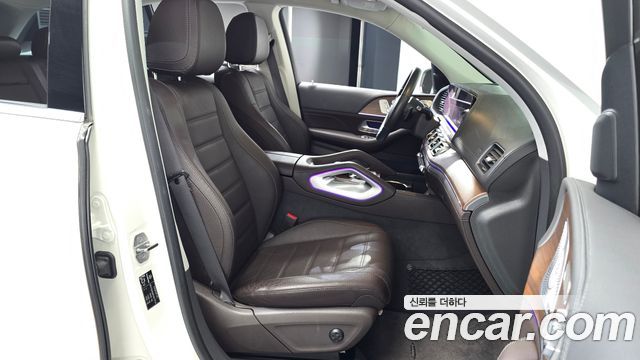 Mercedes-Benz GLE-Class 2019 — photo 16