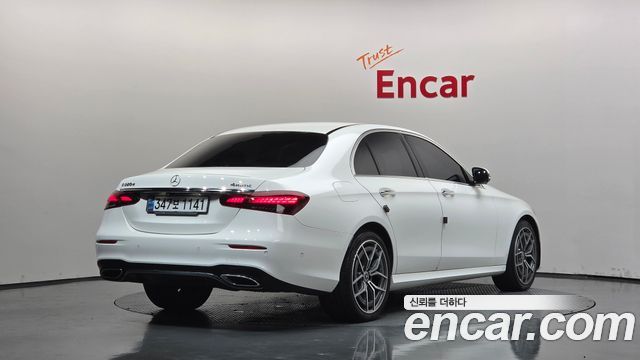 Mercedes-Benz E-Class 2021 — photo 2