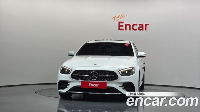 Mercedes-Benz E-Class 2021 — photo 3
