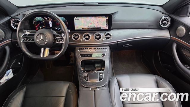 Mercedes-Benz E-Class 2021 — photo 10