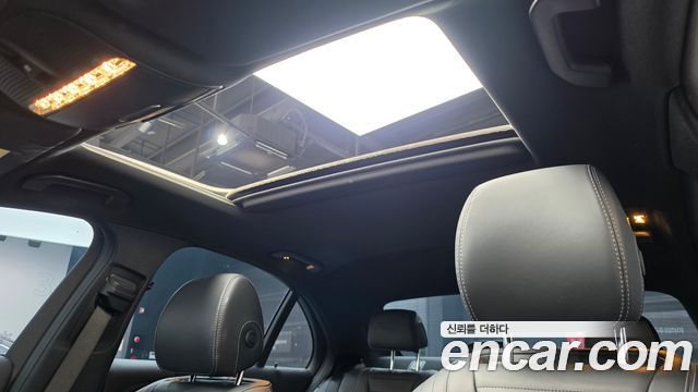 Mercedes-Benz E-Class 2021 — photo 21