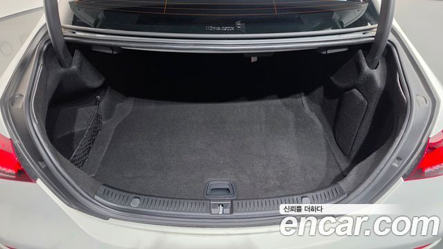 Mercedes-Benz E-Class 2021 — photo 23