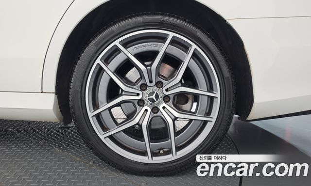 Mercedes-Benz E-Class 2021 — photo 7