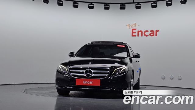 Mercedes-Benz E-Class 2017 — photo 3