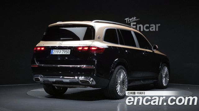 Mercedes-Benz GLS-Class 2022 — photo 2