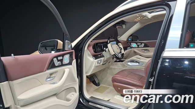 Mercedes-Benz GLS-Class 2022 — photo 10