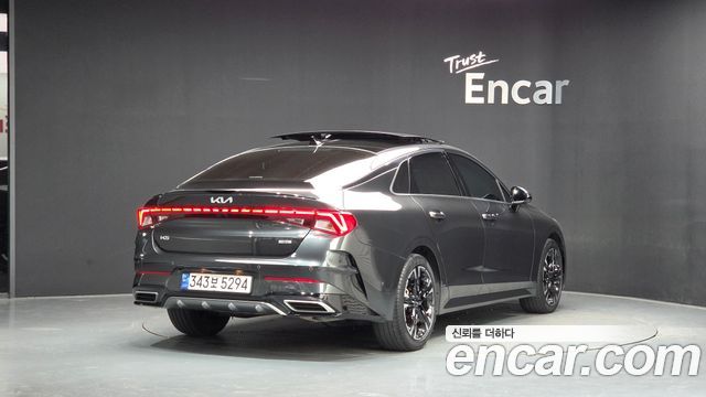 Kia K5 2023 — photo 2