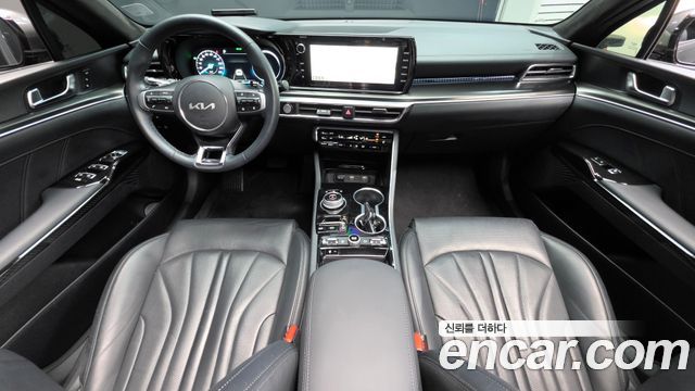 Kia K5 2023 — photo 10