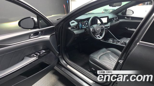 Kia K5 2023 — photo 13