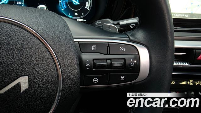 Kia K5 2023 — photo 23
