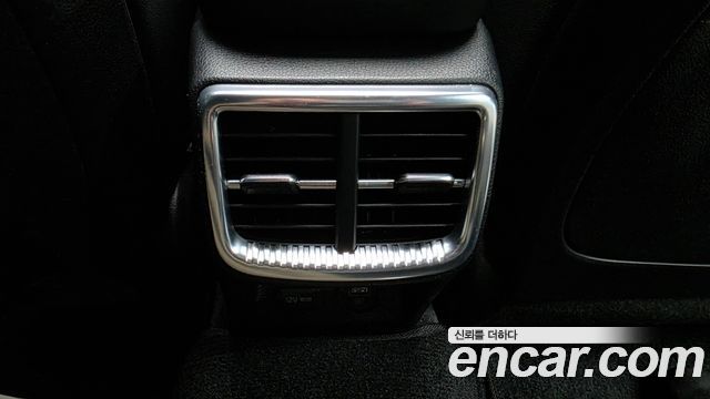 Kia K5 2023 — photo 31