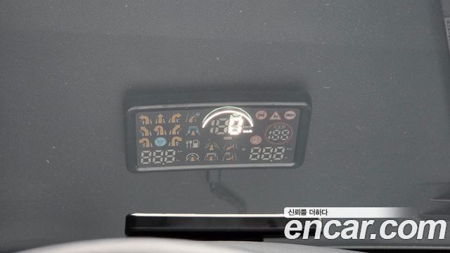 Kia K5 2023 — photo 36