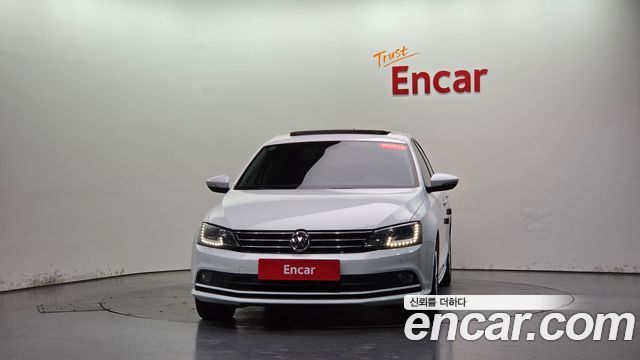 Volkswagen Jetta 2015 — photo 3