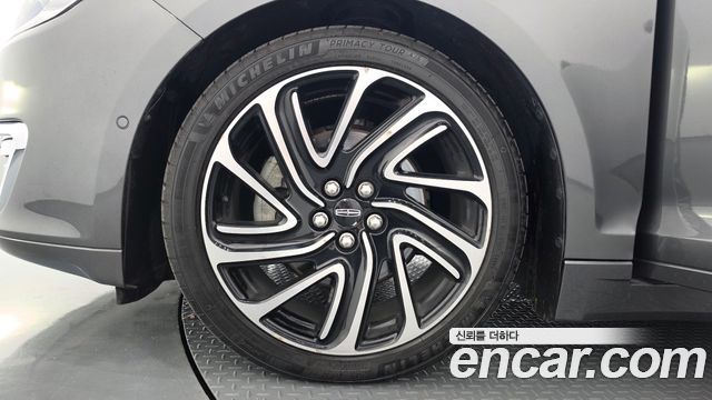 Lincoln MKZ 2020 — photo 5