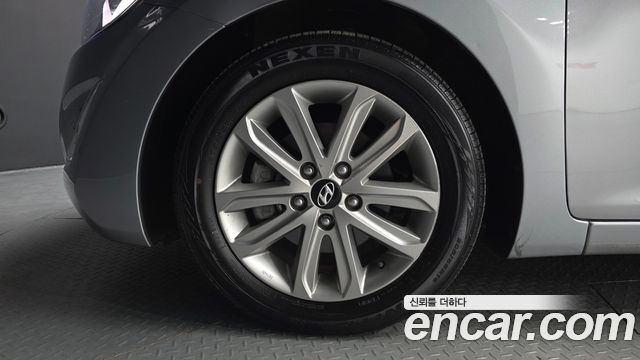 Hyundai AVANTE 2015 — photo 5