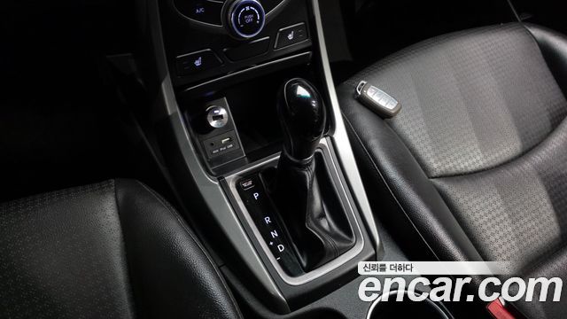 Hyundai AVANTE 2015 — photo 9