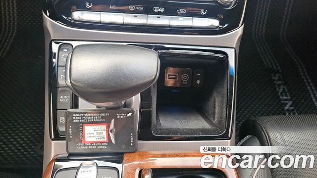 Genesis EQ900 2016 — photo 11