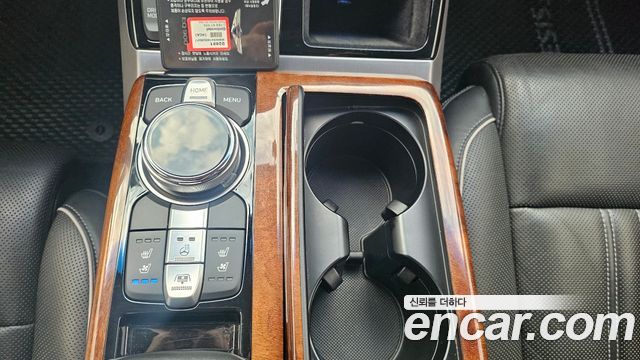 Genesis EQ900 2016 — photo 12
