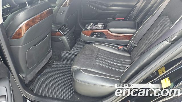 Genesis EQ900 2016 — photo 17