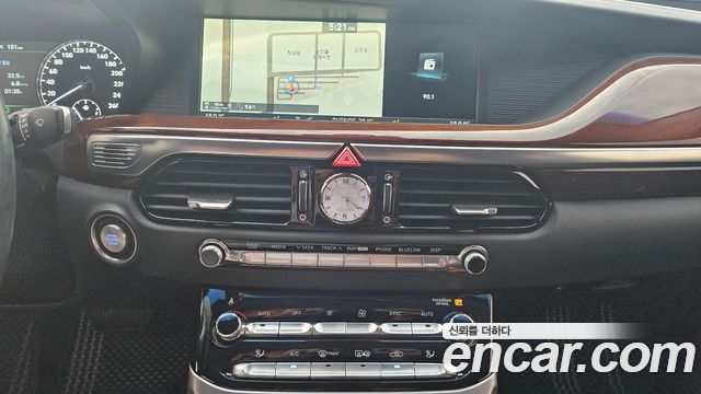 Genesis EQ900 2016 — photo 19