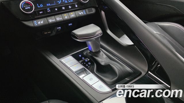 Hyundai AVANTE 2021 — photo 12