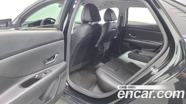 Hyundai AVANTE 2021 — photo 17