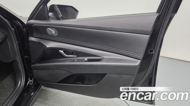 Hyundai AVANTE 2021 — photo 14