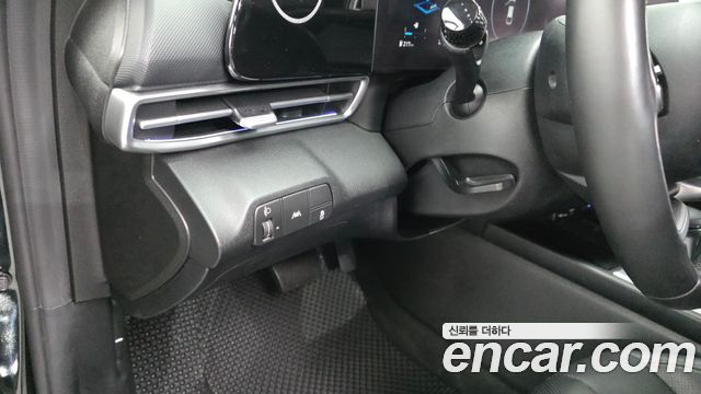 Hyundai AVANTE 2021 — photo 27
