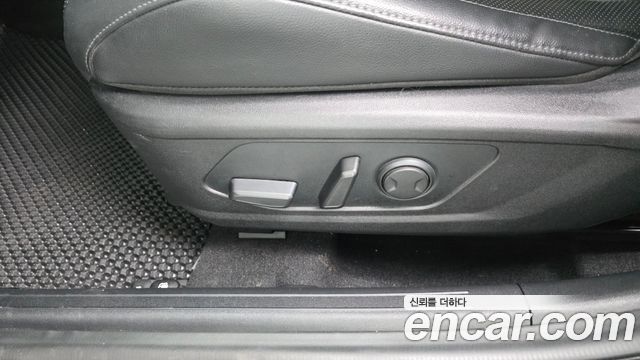 Hyundai AVANTE 2021 — photo 31