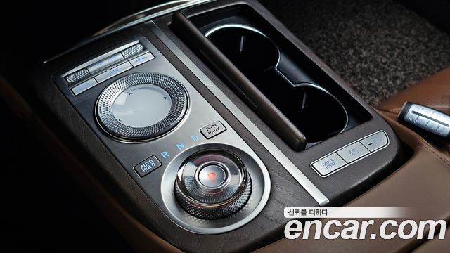 Genesis G80 2022 — photo 12
