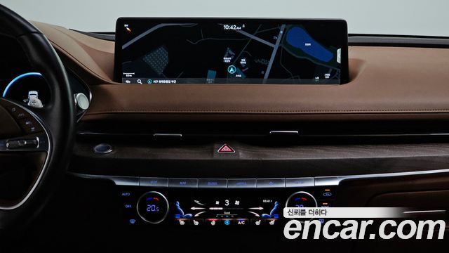 Genesis G80 2022 — photo 20