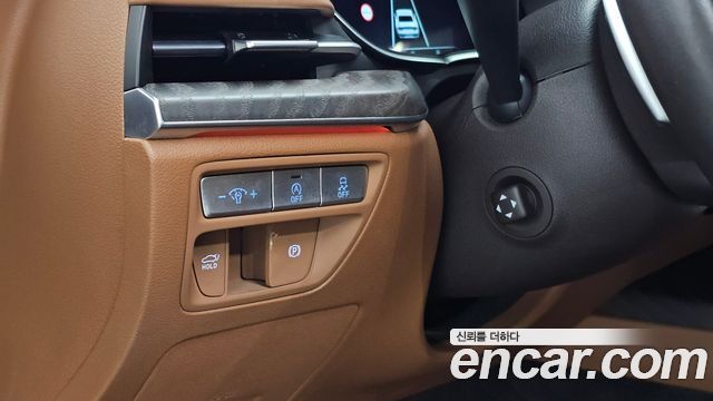 Genesis G80 2022 — photo 29