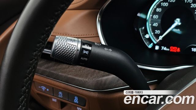 Genesis G80 2022 — photo 33