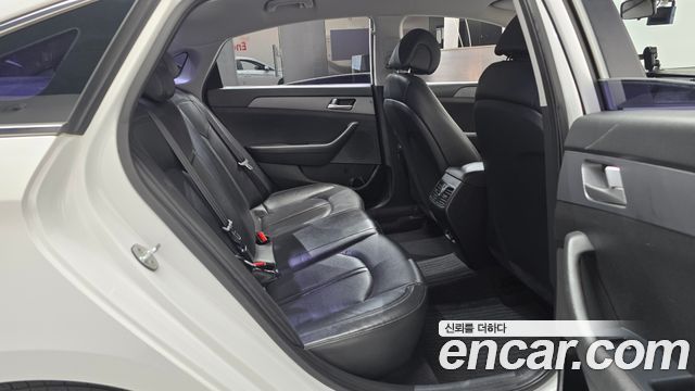 Hyundai Sonata 2017 — photo 11
