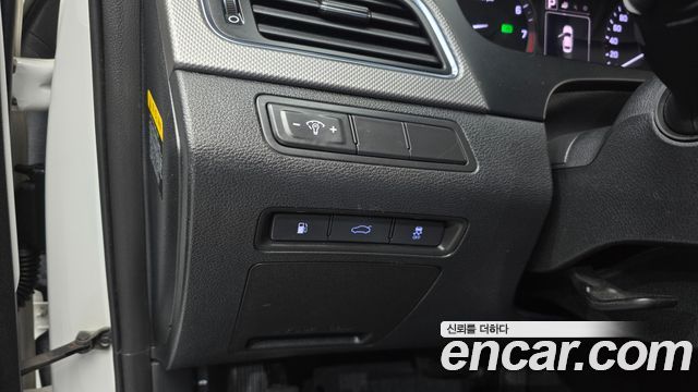 Hyundai Sonata 2017 — photo 16