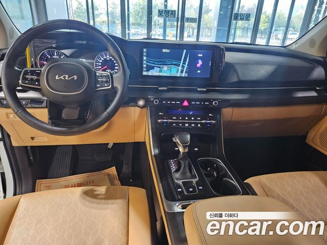 Kia Canival 2023 — photo 15