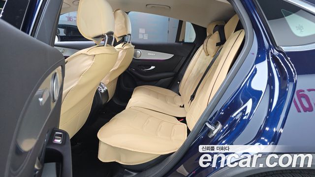 Mercedes-Benz GLC-Class 2018 — photo 18