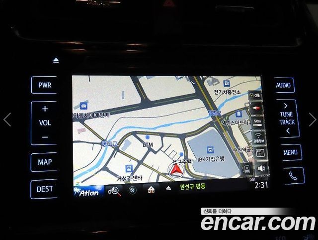 Toyota Prius 2016 — photo 13